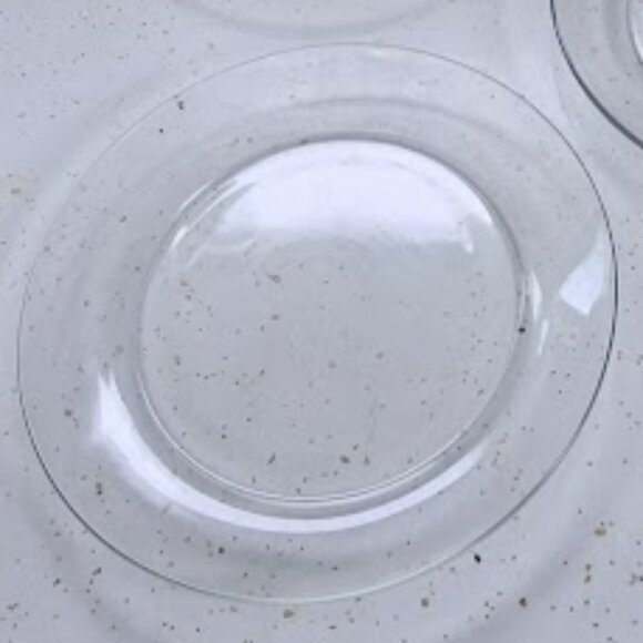 Vintage Arcoroc Set of 3 France Plates Clear Glass - Picture 3 of 3